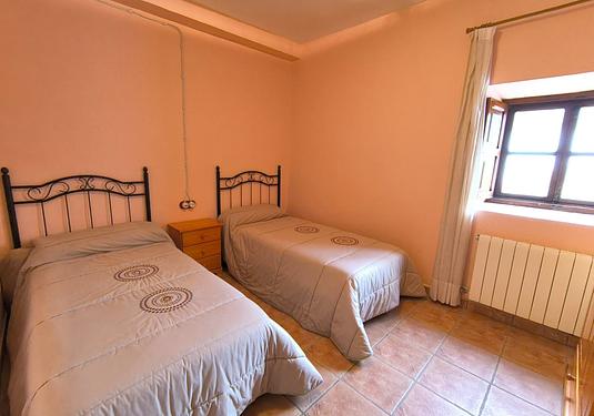 Commercial in Banyeres De Mariola