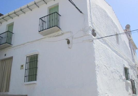 Town house in Alora