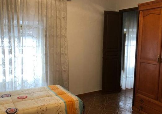 Town house in Casarabonela