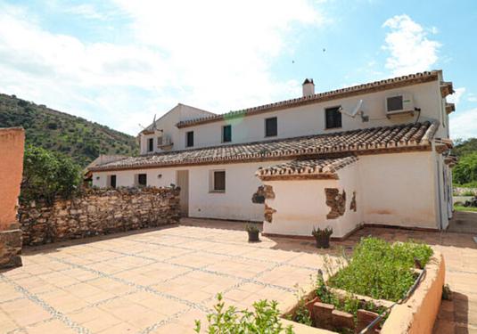 Country house in Alora