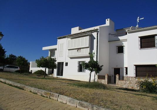 Town house in Alora