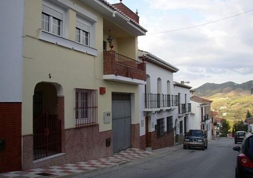 Town house in Alora