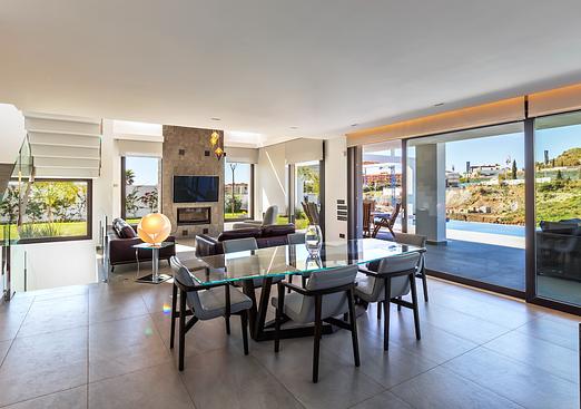 Villa in El Paraíso, Estepona