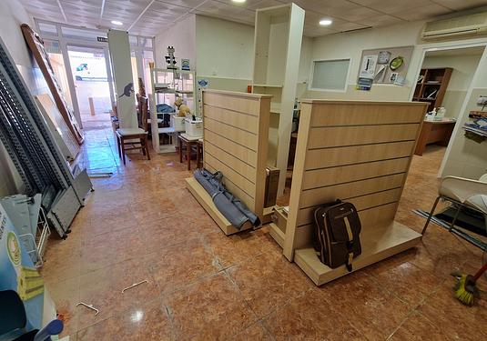 Commercial in Puente De Don Manuel