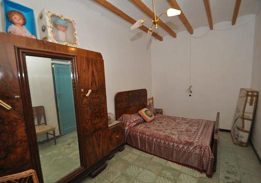 Town house in Hondón de las Nieves